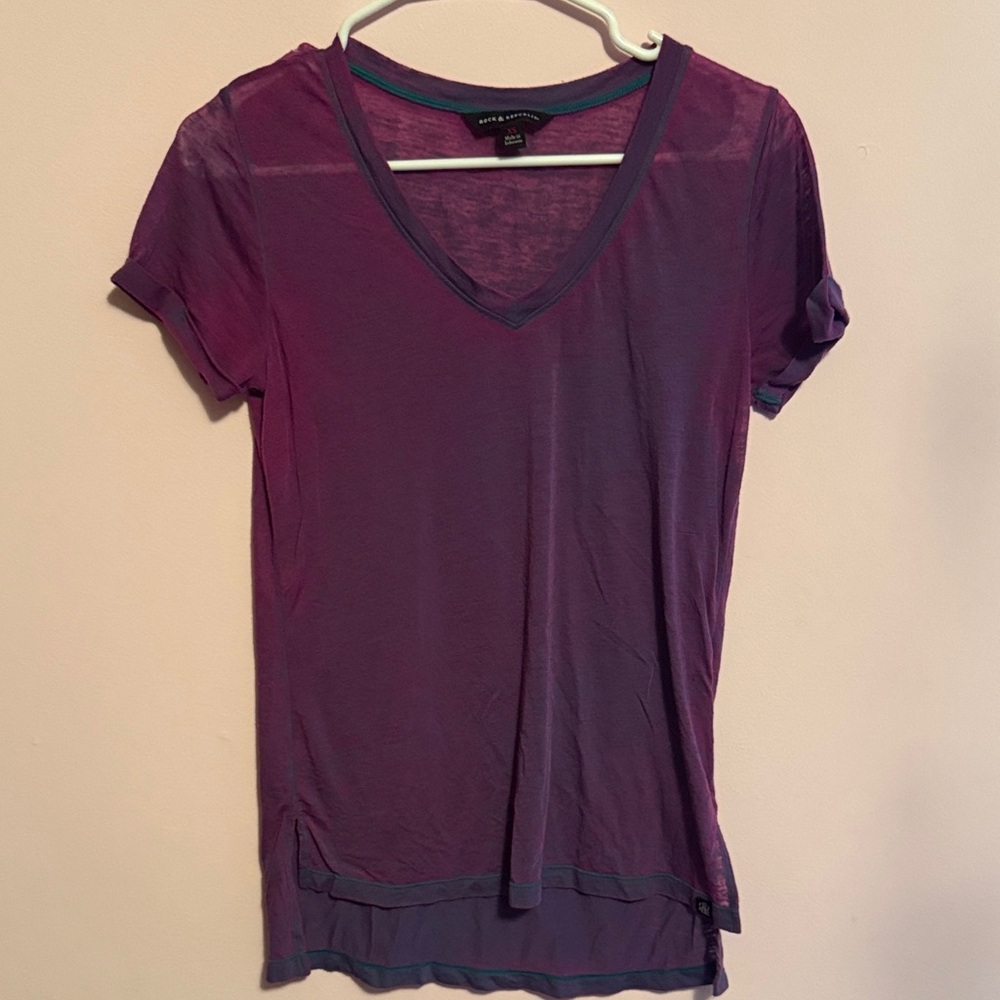 Rock & Republic Purple V-Neck Short Sleeve Tee
